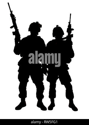 Silhouette de deux Marines des États-Unis avec des fusils. Banque D'Images