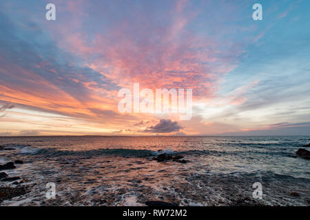 Mousehole, Cornwall, UK. 5 mars 2019. UK. Météo. Beau début pour la journée sur la côte à Mousehole ce matin sur St Pirans jour, le Saint Patron de Cornwall. Crédit : Simon Maycock/Alamy Live News Banque D'Images