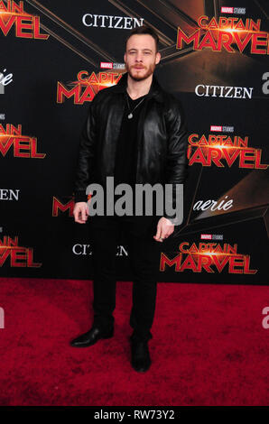Hollywood, Etats-Unis. 08Th Mar, 2019. HOLLYWOOD, CA - 4 mars : l'Acteur Kerem Bursin assiste à la première mondiale de 'Captain Marvel Studios Marvel' le 4 mars 2019 à El Capitan Theatre à Hollywood, Californie. Credit : Barry King/Alamy Live News Banque D'Images