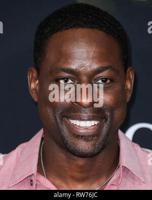 HOLLYWOOD, LOS ANGELES, CA, USA - 04 mars : l'Acteur Sterling K. Brown arrive à la première mondiale de 'Captain Marvel Studios Marvel' tenue à l'El Capitan Theatre Le 4 mars 2019 à Hollywood, Los Angeles, Californie, États-Unis. (Photo par Xavier Collin/Image Press Office) Banque D'Images