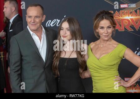 Clark Gregg (l-r), Stella Gregg et Jennifer Gray assister à la première mondiale de "Captain Marvel" à El Captian Theatre de Los Angeles, USA, le 04 mars 2019. Photo : Chris Ashford | conditions dans le monde entier Banque D'Images