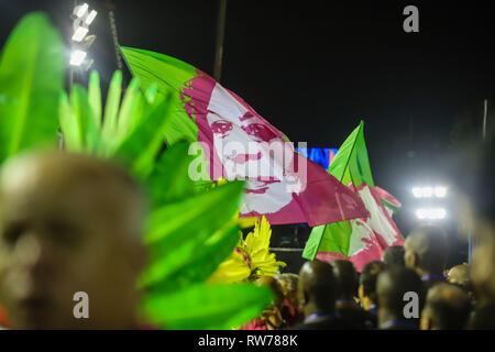 Rio de Janeiro, Brésil. Le 05 Mar, 2019. Membre de l'école de samba Mangueira durant un défilé de carnaval 2019 le Groupe spécial à la Sambódromo do Sapucai Marques dans la ville de Rio de Janeiro le Mardi, 05. (Photo : William Volcov / Brésil Photo Presse) Credit : Brésil Photo Presse/Alamy Live News Banque D'Images