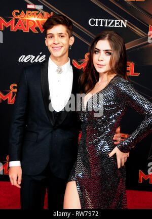 Hollywood, Etats-Unis. 08Th Mar, 2019. HOLLYWOOD, CA - le 4 mars : Les clients assiste à la première mondiale de 'Captain Marvel Studios Marvel' le 4 mars 2019 à El Capitan Theatre à Hollywood, Californie. Credit : Barry King/Alamy Live News Banque D'Images