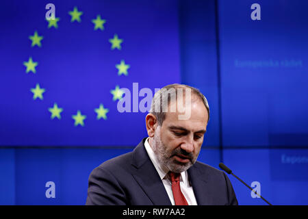 Bruxelles, Belgique. 5 mars 2019. Le premier ministre d'Arménie Nikol Pashinyan et le président du Conseil européen, Donald Tusk, donner une déclaration commune à la presse après leur rencontre. Alexandros Michailidis/Alamy Live News Banque D'Images