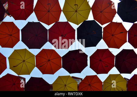 Allée parapluie dans le Vieux Québec, Québec, Canada Banque D'Images
