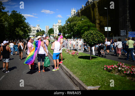 'Celui qui vous aimez, Madrid vous aime" est le slogan de l'édition de cette année de WorldPride, le plus important événement mondial pour la communauté LGBT. E Banque D'Images