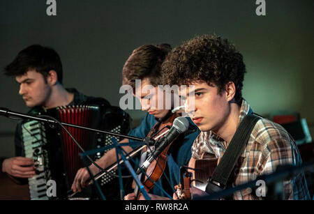 Des bandes de chants celtiques traditionnels au Celtic Connections Banque D'Images