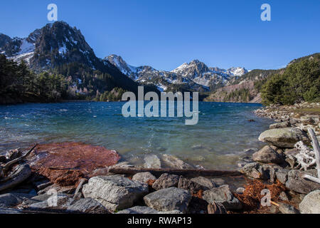 Lac de Sant Maurici, Aigües Tortes i Estany de Sant Maurici National Park, Lleida, Catalogne, Espagne Banque D'Images