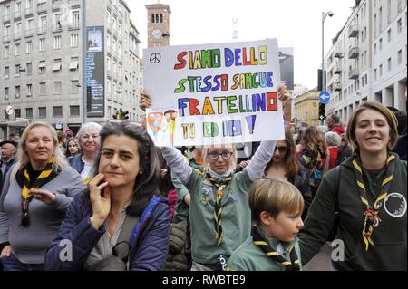 Milan, le 02 février, 2019, grand événement populaire 'les gens - le premier des personnes, plus de 200 000 dans le square, 1200 associations et organismes sans but lucratif contre le fascisme, le racisme et toutes les formes de discrimination Banque D'Images