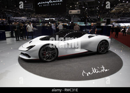 Genève. 5e Mar, 2019. Photo prise le 5 mars 2019 présente le nouveau Battista Pininfarina au 89e Salon International de l'Automobile à Genève, Suisse. Le salon est ouvert au public du 7 mars au 17 mars. Credit : Xu Jinquan/Xinhua/Alamy Live News Banque D'Images