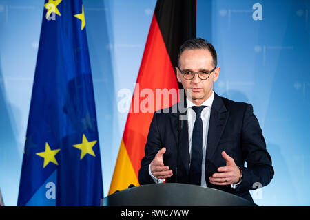 Berlin, Allemagne. 08Th Mar, 2019. Heiko Maas (SPD), le ministre des Affaires étrangères, des commentaires lors d'une conférence de presse avec le Ministre danois des affaires étrangères Samuelsen suite des pourparlers au Foreign Office. Crédit : Bernd von Jutrczenka/dpa/Alamy Live News Banque D'Images