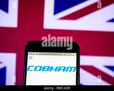 L'Ukraine. Mar 6, 2019. Cobham plc logo de l'entreprise vu affichée sur un téléphone intelligent. Crédit : Igor Golovniov SOPA/Images/ZUMA/Alamy Fil Live News Banque D'Images