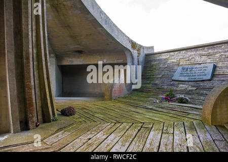 Jasenovac, Croatie - 3 janvier 2019. La fleur de pierre, une ère Yougoslavie War Memorial sur le site de l'ancien camp de concentration de Jasenovac Banque D'Images