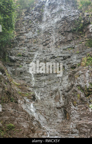 Temurun Cascade, Langkawi, Malaisie Banque D'Images