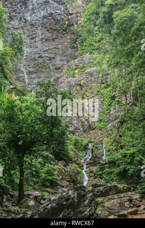 Temurun Cascade, Langkawi, Malaisie Banque D'Images