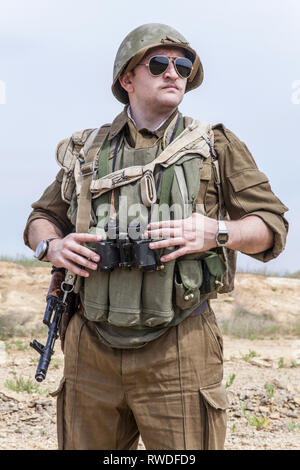 Parachutiste soviétique en Afghanistan pendant la guerre afghane soviétique. Banque D'Images