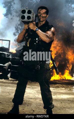 ARNOLD SCHWARZENEGGER, commando, 1985 Banque D'Images