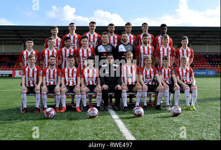 Derry City Football Club première équipe squad 2019 manager avec Declan Devine au Ryan McBride Brandywell Stadium. Crédit : George Sweeney / Alamy Banque D'Images