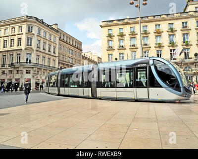 Voiture de tramway, Place de la Comédie, à Bordeaux, Département de la Gironde, Aquitaine, France Banque D'Images