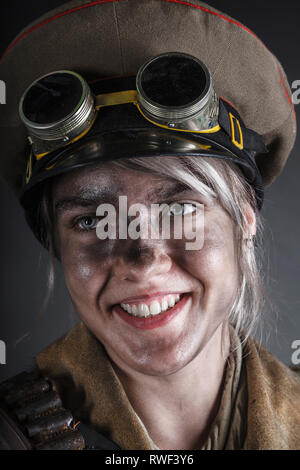 Femme de l'apocalypse post survivant. Banque D'Images