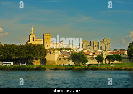 Palais des Papes, Avignon, Vaucluse, Provence, France Banque D'Images