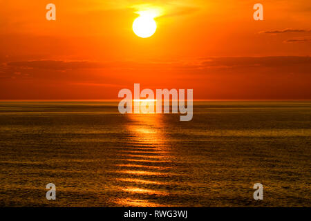 Coucher de soleil sur le lac Huron, Ontario, Canada Banque D'Images