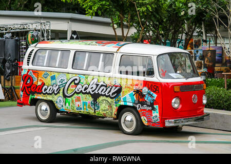 10 Septembre 2018 : la ville de Pattaya, Pattaya, Thaïlande. Art de peindre sur l'utilisation de van cocktail cocktail shop Banque D'Images