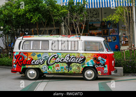 10 Septembre 2018 : la ville de Pattaya, Pattaya, Thaïlande. Art de peindre sur l'utilisation de van cocktail cocktail shop Banque D'Images