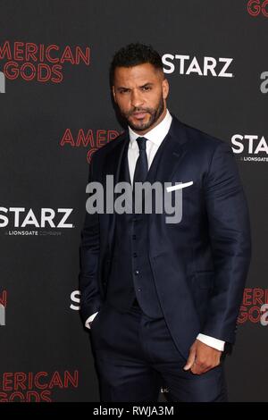 Los Angeles, CA, USA. 5e Mar, 2019. Ricky Whittle au niveau des arrivées pour la saison deux dieux américain Premiere sur STARZ, Ace Hotel, Los Angeles, CA 5 mars 2019. Credit : Priscilla Grant/Everett Collection/Alamy Live News Banque D'Images