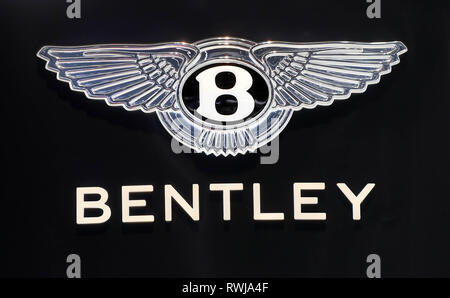 Geneve, Suisse. 08Th Mar, 2019. Une Bentley logo, prise sur la deuxième journée de la presse. Le 89e Salon de Genève commence le 7 mars et dure jusqu'au 17 mars. Credit : Uli Deck/dpa/Alamy Live News Banque D'Images