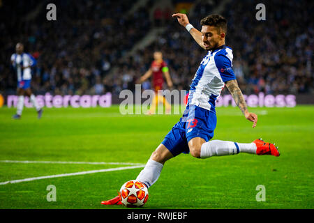 Porto, Portugal. 08Th Mar, 2019. Joueur du FC Porto Alex telles en action pendant le match de l'UEFA Champions League round 16 deuxième manche au stade du Dragon de Porto, Portugal Crédit : Diogo Baptista/Alamy Live News Banque D'Images