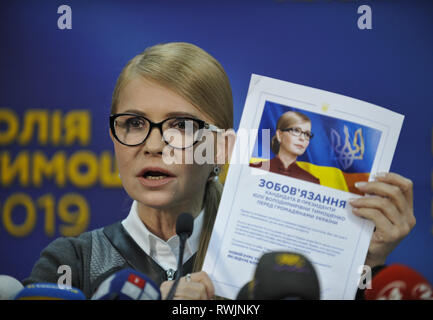 Kiev, Ukraine. 7 mars, 2019. Leader du parti politique ukrainien vu lors d'une conférence de presse. Candidat à l'élection présidentielle ukrainienne Ioulia Timochenko a signé des engagements pour les électeurs de l'Ukraine. Crédit : Sergei Chuzavkov/SOPA Images/ZUMA/Alamy Fil Live News Banque D'Images