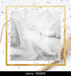 En texture frame avec bouquet sec,direction fleur sur fond blanc.copy space, template design élégant Banque D'Images