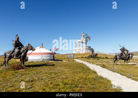 Tsonjin boldog, la Mongolie - le 14 septembre 2018 : Gengis Khan près de Tsonjin Boldog complexes Statue. La Mongolie. Banque D'Images