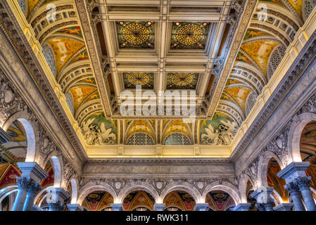 Plafond et murs, Bibliothèque du Congrès, Washington D.C., États-Unis d'Amérique Banque D'Images