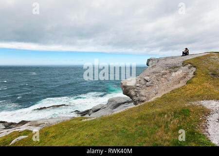 Vue sur le golfe du Saint-Laurent à partir de l'extrémité sud-ouest de la péninsule de Cow Head, Cow Head, Terre-Neuve, Canada Banque D'Images