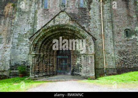 L'Architecture Normande, Porte des Allemands, l'église St South East Cornwall, Angleterre Banque D'Images