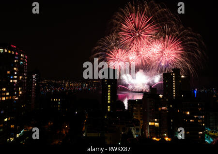 D'artifice Vancouver celebration - 150e anniversaire du Canada Banque D'Images