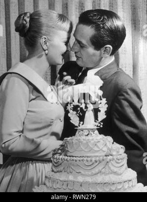 Paul Newman et Joanne Woodward au cours de leur réception de mariage à l'hôtel El Rancho de Las Vegas, Nevada, le 29 janvier 1958 Référence #  33751 Fichier 522THA Banque D'Images