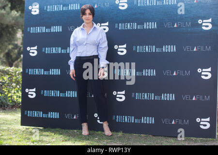 Rom E, Italie. 08Th Mar, 2019. L'Ambra Angiolini durant la photocall de la fiction produite par Mediaset italien 'Il Silenzio dell'acqua" Crédit : Matteo Nardone/Pacific Press/Alamy Live News Banque D'Images