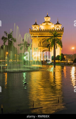 Victory Monument Patuxai Vientiane Laos Banque D'Images