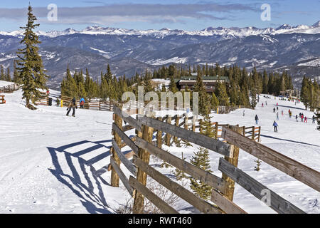 Piste de ski de montagne dans le Colorado, USA Banque D'Images