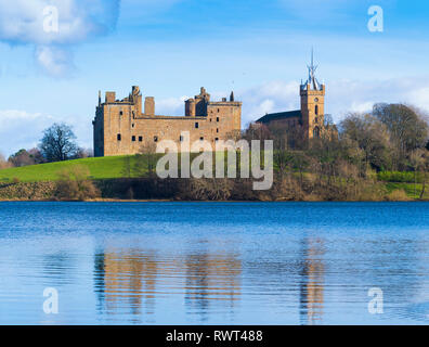 Vue sur le Palais de Linlithgow Linlithgow, West Lothian en Écosse, au Royaume-Uni. Naissance de Marie, Reine des Écossais. Banque D'Images