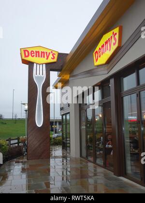 Une chaîne alimentaire américain attendu depuis longtemps, le restaurant Denny's, a ouvert ses portes en 2018 à Hillington, Glasgow Ecosse, Royaume-Uni Banque D'Images