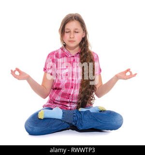 Girl sitting in Lotus pose. La pratique de la méditation et la relaxation. L'isolement sur un fond blanc Banque D'Images