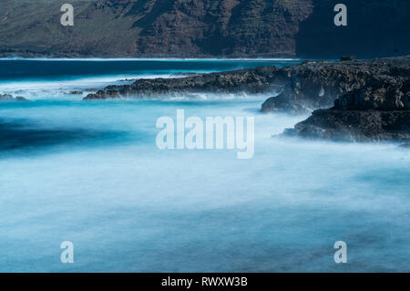 Tenesar,l'océan et des vagues, l'île de Lanzarote, Réserve de biosphère de l'Unesco, Canaries, Espagne, Europe Banque D'Images