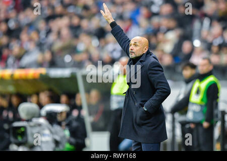 07 mars 2019, Hessen, Frankfurt/Main : Soccer : Europa League, l'Eintracht Francfort - Inter Milan, knockout ronde, ronde de 16 ans, d'abord les jambes, dans la Commerzbank Arena. L'entraîneur Luciano Spalletti Milan de gestes. Photo : Uwe Anspach/dpa Banque D'Images