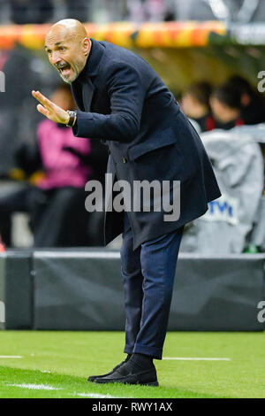 07 mars 2019, Hessen, Frankfurt/Main : Soccer : Europa League, l'Eintracht Francfort - Inter Milan, knockout ronde, ronde de 16 ans, d'abord les jambes, dans la Commerzbank Arena. L'entraîneur Luciano Spalletti Milan de gestes. Photo : Uwe Anspach/dpa Banque D'Images