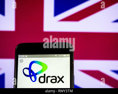 L'Ukraine. 7 mars, 2019. Drax Group plc logo de l'entreprise vu affichée sur un téléphone intelligent. Crédit : Igor Golovniov SOPA/Images/ZUMA/Alamy Fil Live News Banque D'Images