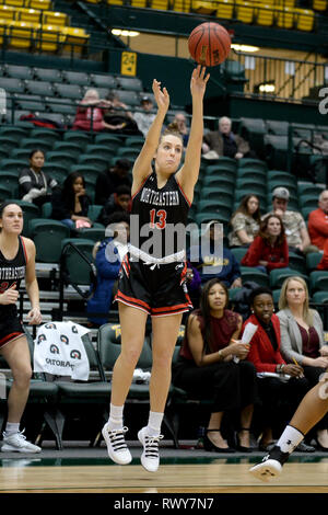 Williamsburg, VA, États-Unis d'Amérique. 7 mars, 2019. 20190307 - Garde côtière nord-est KATIE PEUT (13) coule un 3-point tourné contre William et Mary dans la deuxième moitié à Kaplan Arena à Williamsburg, en Virginie Crédit : Chuck Myers/ZUMA/Alamy Fil Live News Banque D'Images